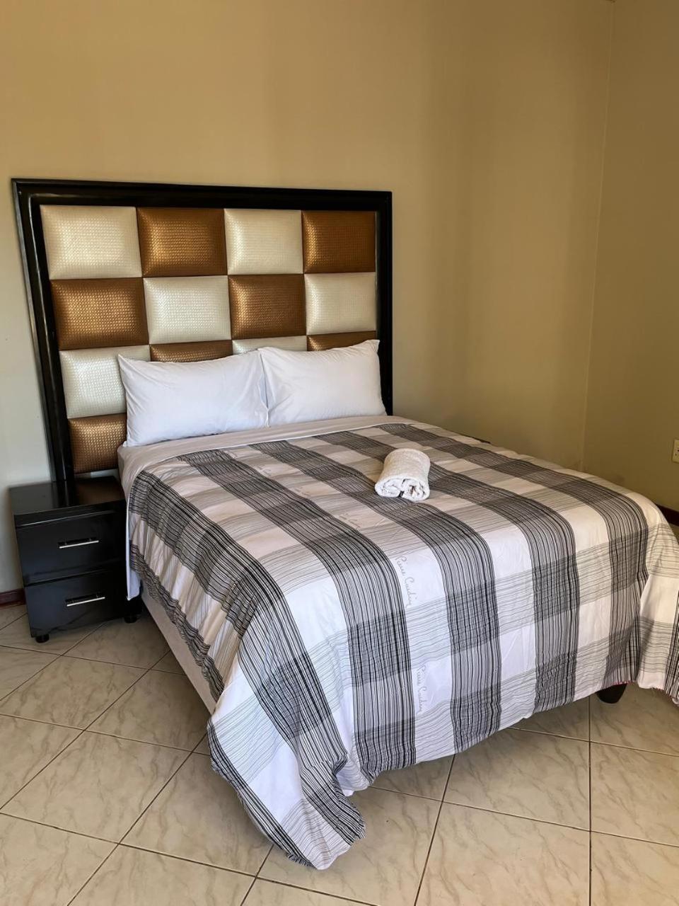 Hampton Guesthouse Johannesburg Ngoại thất bức ảnh